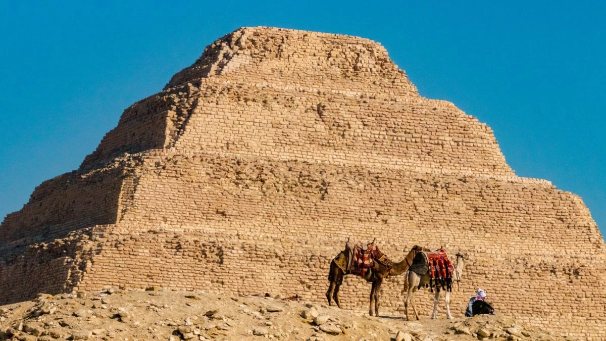 Explore Pyramids of Giza, Saqqara and Memphis
